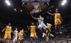 九游娱乐官方-活塞单节拉开尼克斯，杜兰特关键战不手软