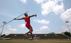 九游体育-季后赛之夜，西亚卡姆惊艳四座，多伦多新王者的加冕时刻