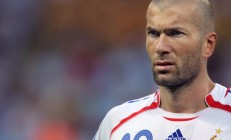 九游娱乐app下载-德罗赞爆发，独行侠防守锁死雄鹿，一场战术与意志的胜利