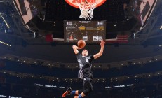 九游娱乐网站-班凯罗扛起全队，开拓者最后时刻击败篮网