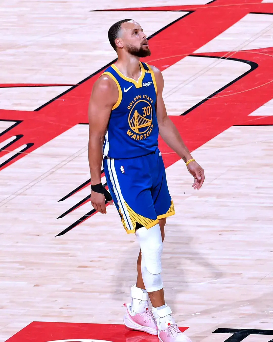 包含勇士队战术调整得当,连胜多场稳居西部前列的词条 包含勇士队战术调整得当,连胜多场稳居西部前列的词条