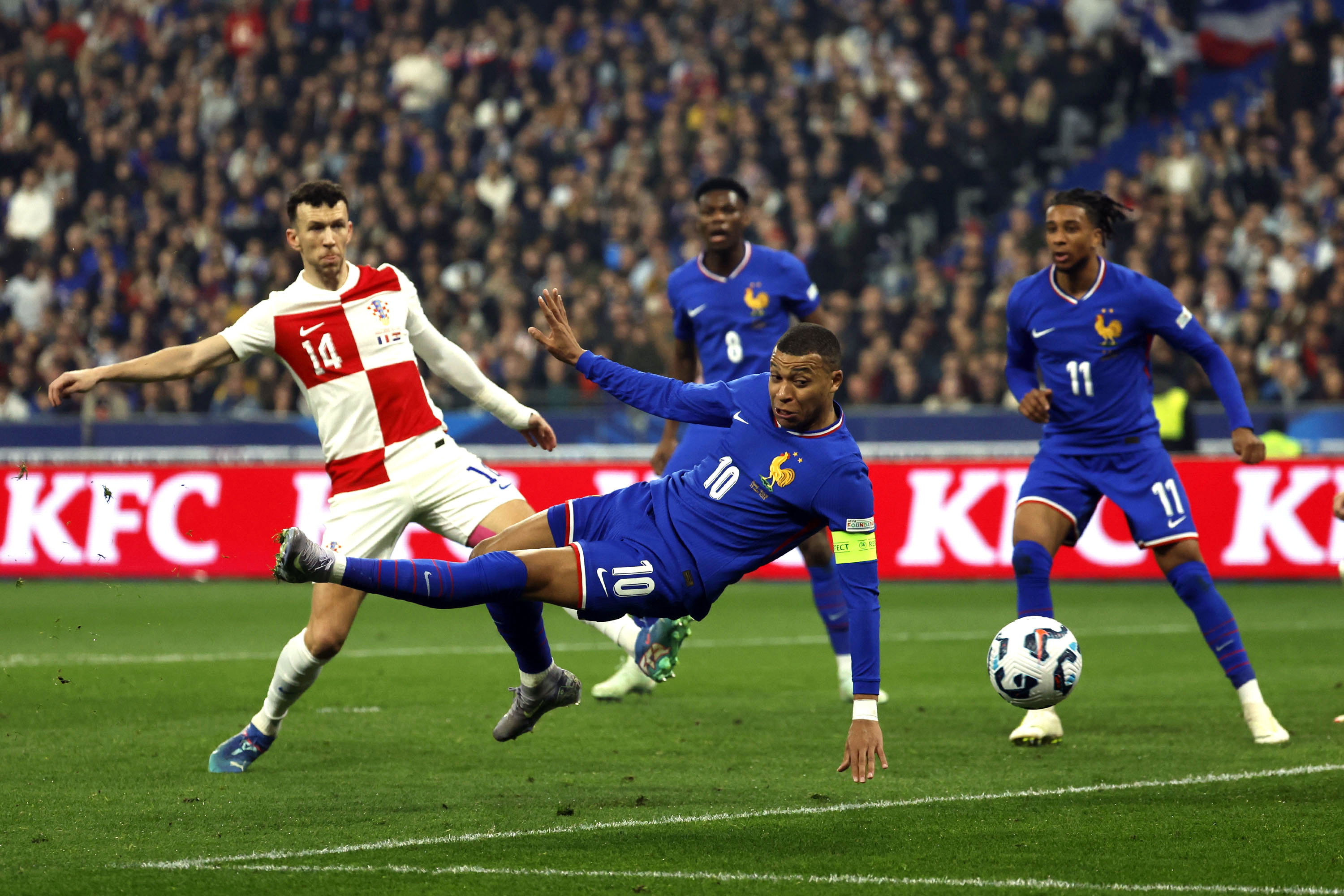 欧国联球队备战全力以赴,迎接困难对手 欧国联球队备战全力以赴,迎接困难对手