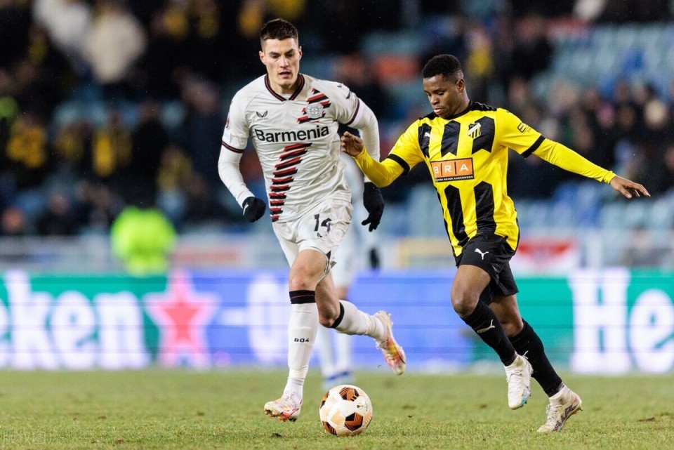 关于梅赛德斯碾压哈斯车队，阿隆索刷新纪录的信息