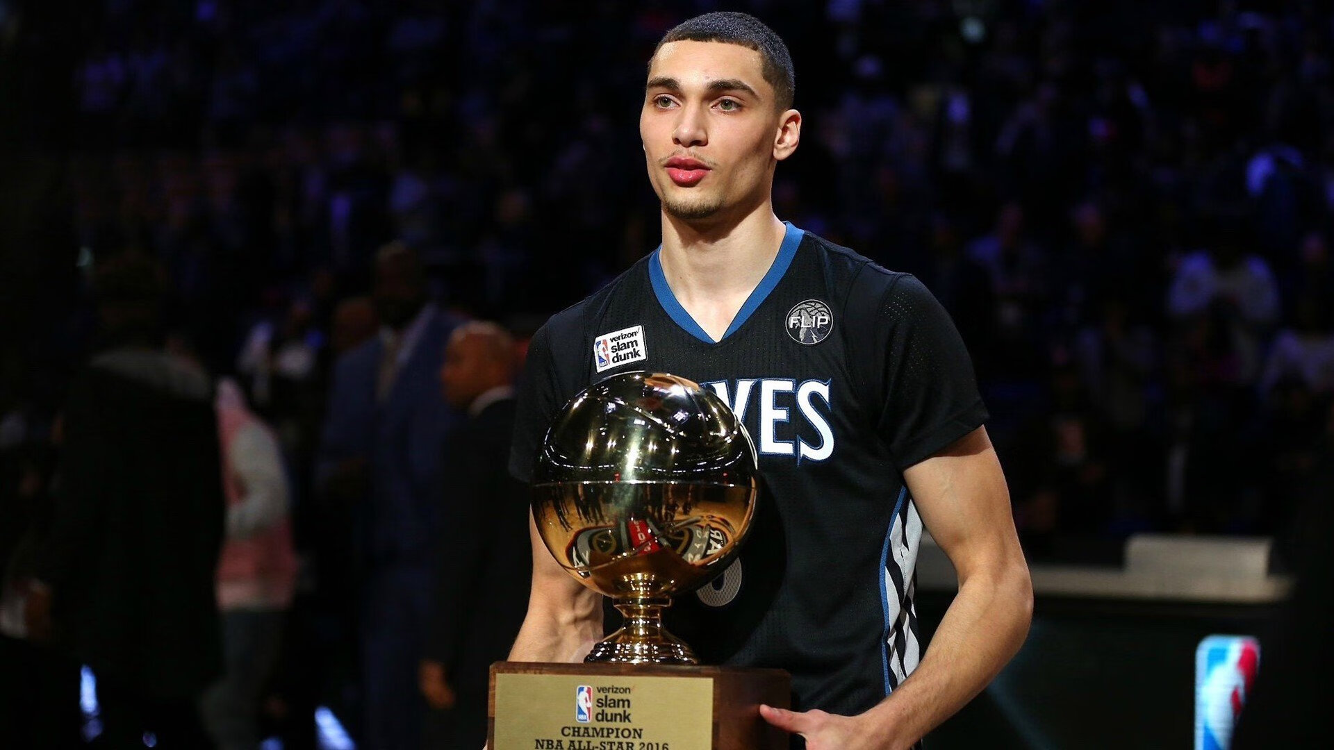 克莱·汤普森展现巨星价值,公牛全面压制老鹰,一场团队与个人英雄主义的双重奏